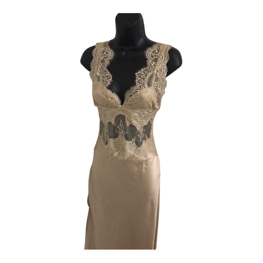 Sincerely jules champagne lace bodice plunge front satin effect dress size Large - Picture 17 of 17